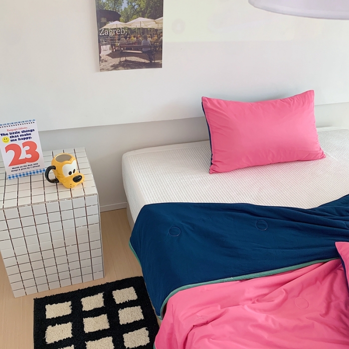 91家纺网 家纺一手货源 找家纺 星期八 2023马卡龙针织棉大豆夏被 桃粉藏蓝