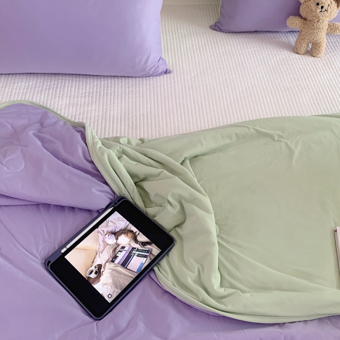 91家纺网 家纺一手货源 找家纺 星期八 2023马卡龙针织棉大豆夏被 紫绿