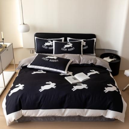 91家纺网 家纺一手货源 找家纺 色鬼布艺 2023新款真丝棉数码印花床单床笠款冰丝四件套网红兔红色婚庆