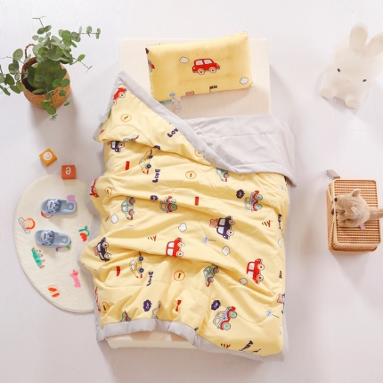 91家纺网 家纺一手货源 找家纺 A类水洗棉幼儿园夏被仿鹅绒儿童夏凉被空调被夏天午睡被 熊熊汽车-黄