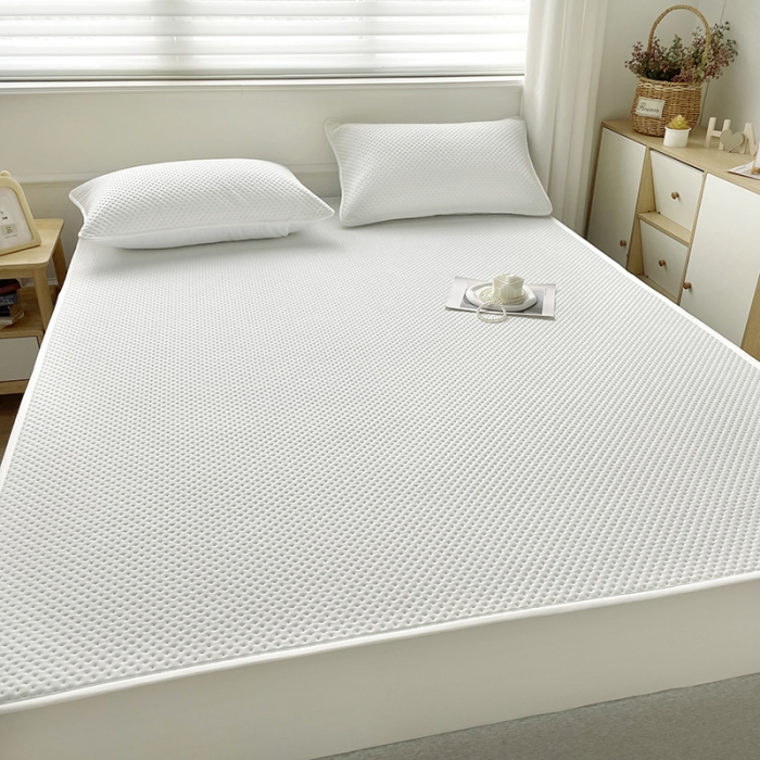 91家纺网 家纺一手货源 找家纺 忘忧草 2023新款A类针织棉夹棉防水床笠 淡雅白