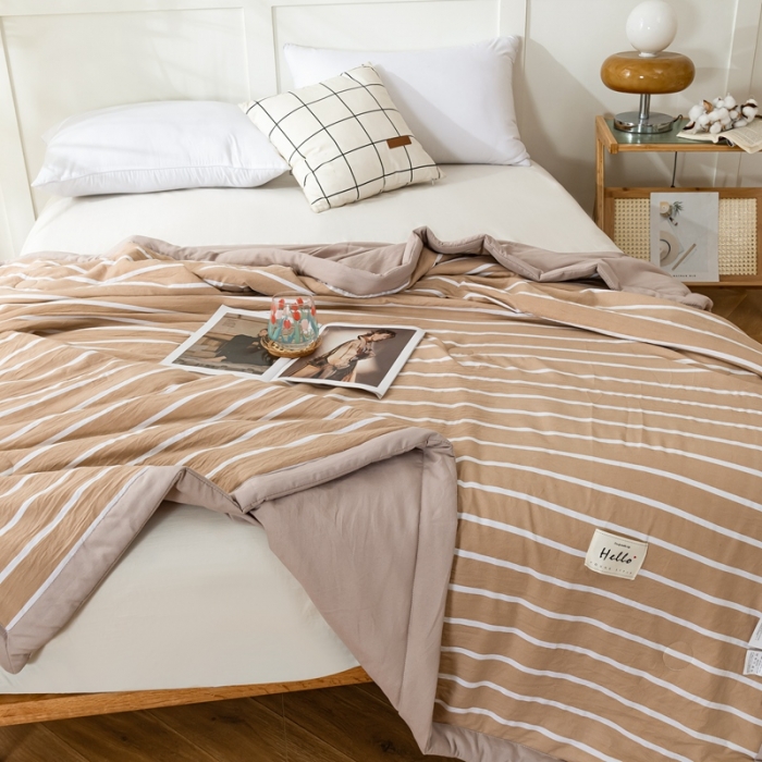 91家纺网 家纺一手货源 找家纺 森林人 2023新款A类无印风水洗棉大豆夏被 条纹咖