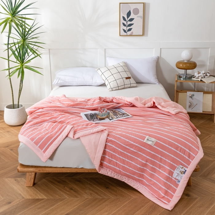 91家纺网 家纺一手货源 找家纺 森林人 2023新款A类无印风水洗棉大豆夏被 条纹玉