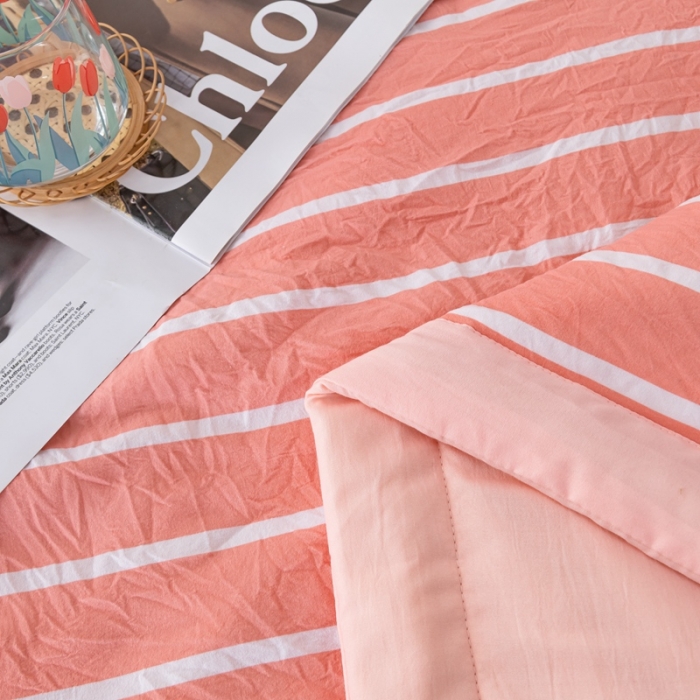 91家纺网 家纺一手货源 找家纺 森林人 2023新款A类无印风水洗棉大豆夏被 条纹玉