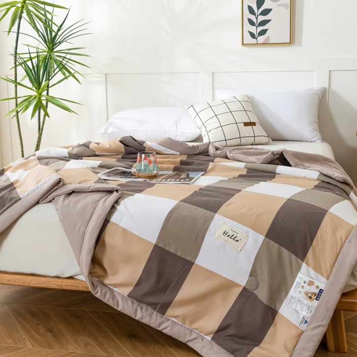 91家纺网 家纺一手货源 找家纺 森林人 2023新款A类无印风水洗棉大豆夏被 咖大格