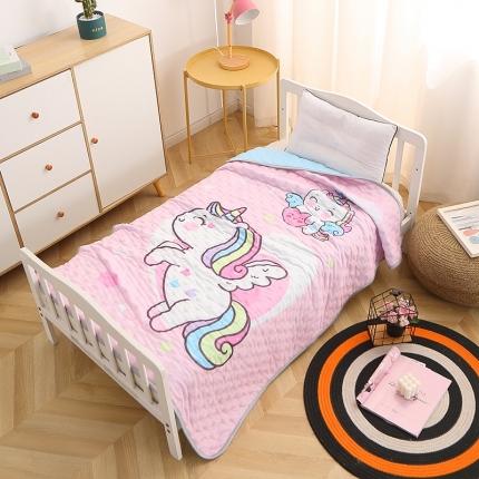 91家纺网 家纺一手货源 找家纺 八零年代 儿童凉感丝夏凉被婴幼儿空调被幼儿园宝宝午睡夏被粉红马