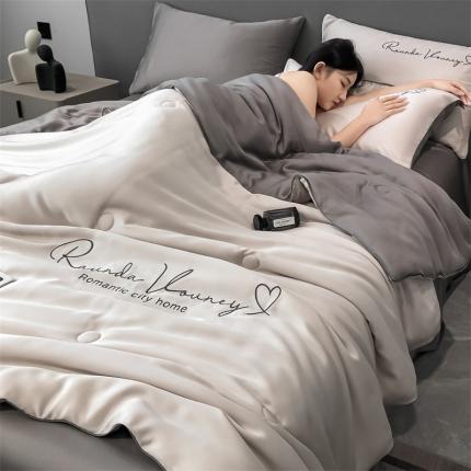 91家纺网 家纺一手货源 找家纺 （总）无界 2024新款盛夏系列水洗真丝刺绣夏被