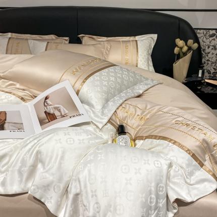 91家纺网 家纺一手货源 找家纺 宇航25新款大牌风水洗真丝天丝提花绣花四件套 路易—浅香槟