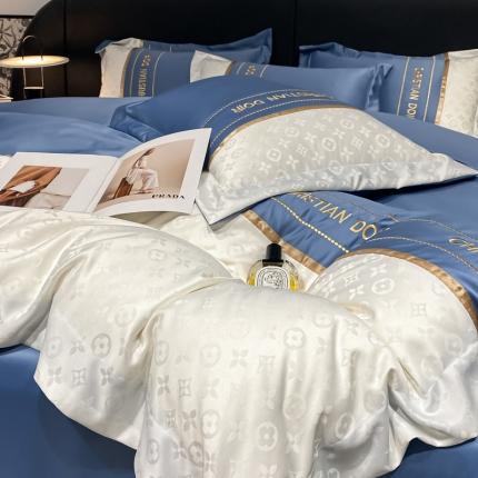 91家纺网 家纺一手货源 找家纺 宇航25新款大牌风水洗真丝天丝提花绣花四件套 路易—蓝灰