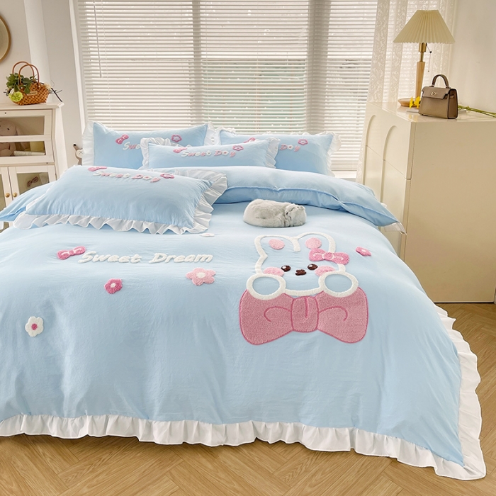 91家纺网 家纺一手货源 找家纺 泉欣家纺 2024新款美美兔毛巾绣四件套 美美兔~浅蓝