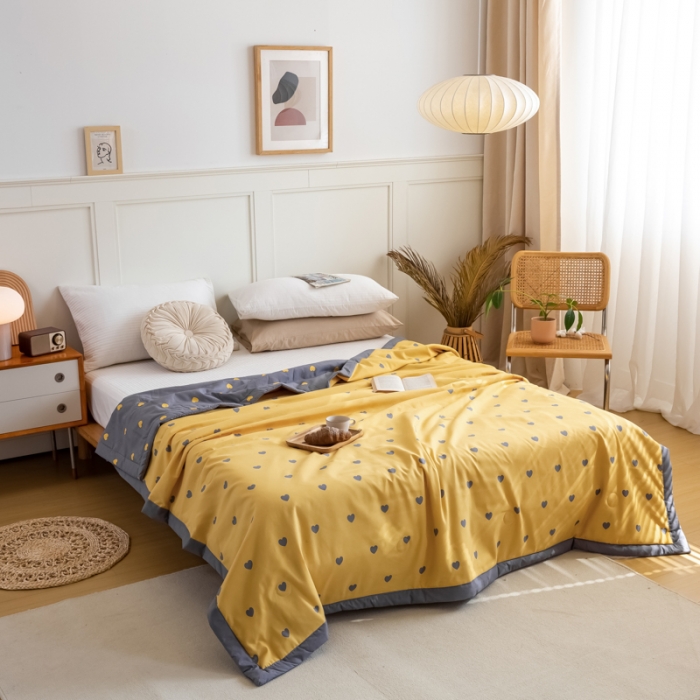 91家纺网 家纺一手货源 找家纺 羋多家纺 2023年新款日式手工包德芙棉磨毛夏被 爱心-姜黄