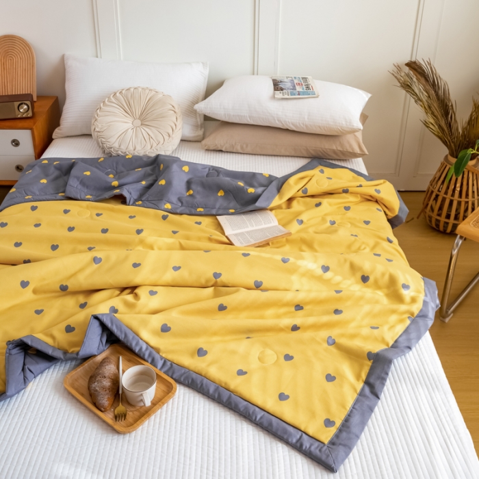 91家纺网 家纺一手货源 找家纺 羋多家纺 2023年新款日式手工包德芙棉磨毛夏被 爱心-姜黄