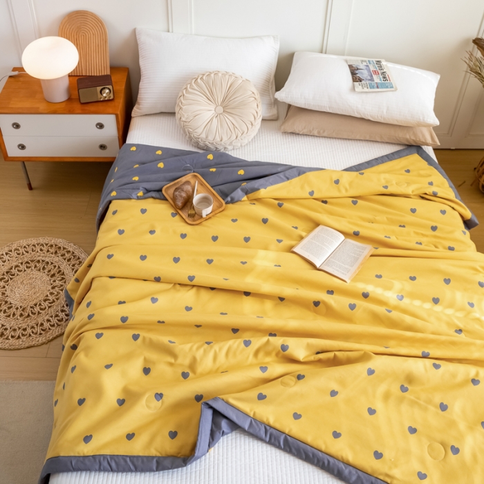 91家纺网 家纺一手货源 找家纺 羋多家纺 2023年新款日式手工包德芙棉磨毛夏被 爱心-姜黄