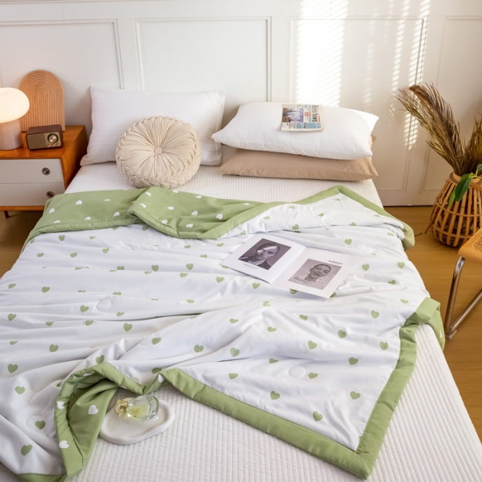 91家纺网 家纺一手货源 找家纺 羋多家纺 2023年新款日式手工包德芙棉磨毛夏被 爱心-叶绿