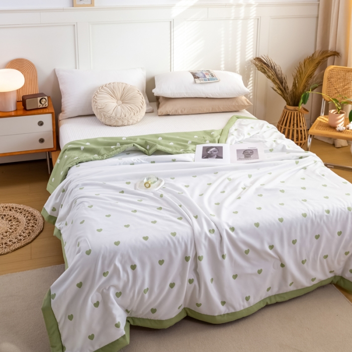 91家纺网 家纺一手货源 找家纺 羋多家纺 2023年新款日式手工包德芙棉磨毛夏被 爱心-叶绿