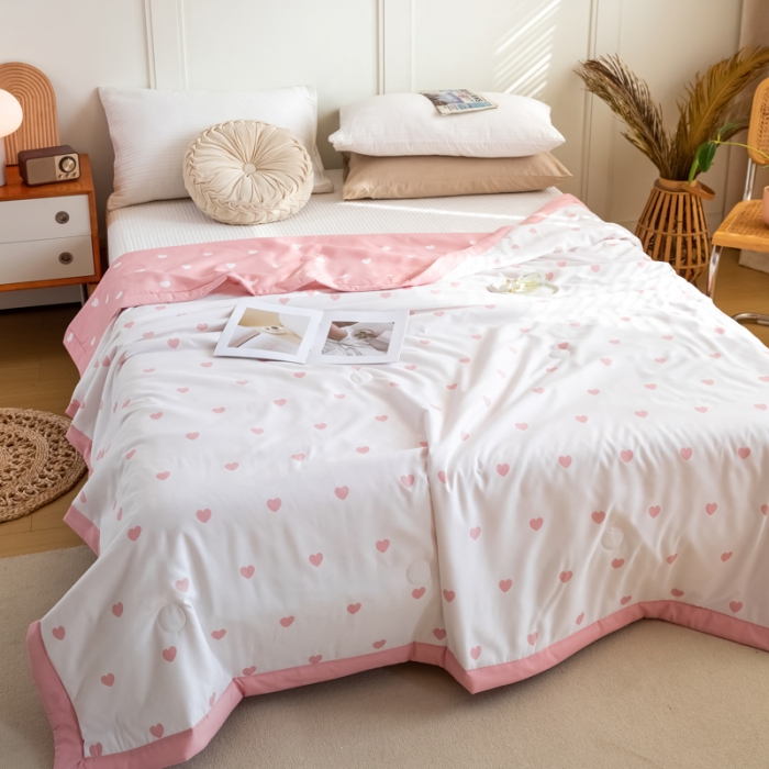 91家纺网 家纺一手货源 找家纺 羋多家纺 2023年新款日式手工包德芙棉磨毛夏被 爱心-樱粉