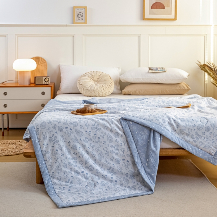 91家纺网 家纺一手货源 找家纺 羋多家纺 2023年新款日式手工包德芙棉磨毛夏被 繁花-蓝