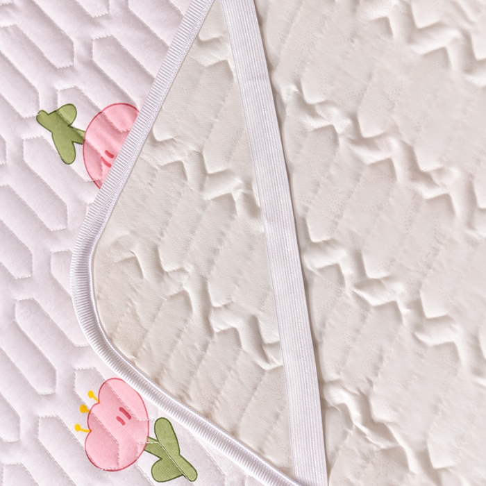 91家纺网 家纺一手货源 找家纺 床笠人家 2025新款全棉夹棉防水床垫 花季兔