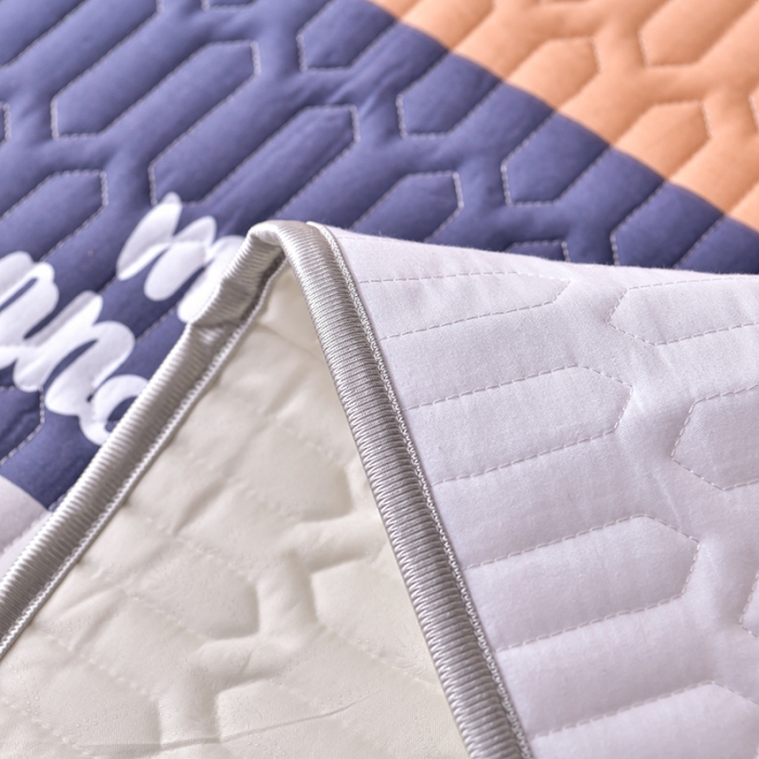 91家纺网 家纺一手货源 找家纺 床笠人家 2025新款全棉夹棉防水床垫 太空旅行