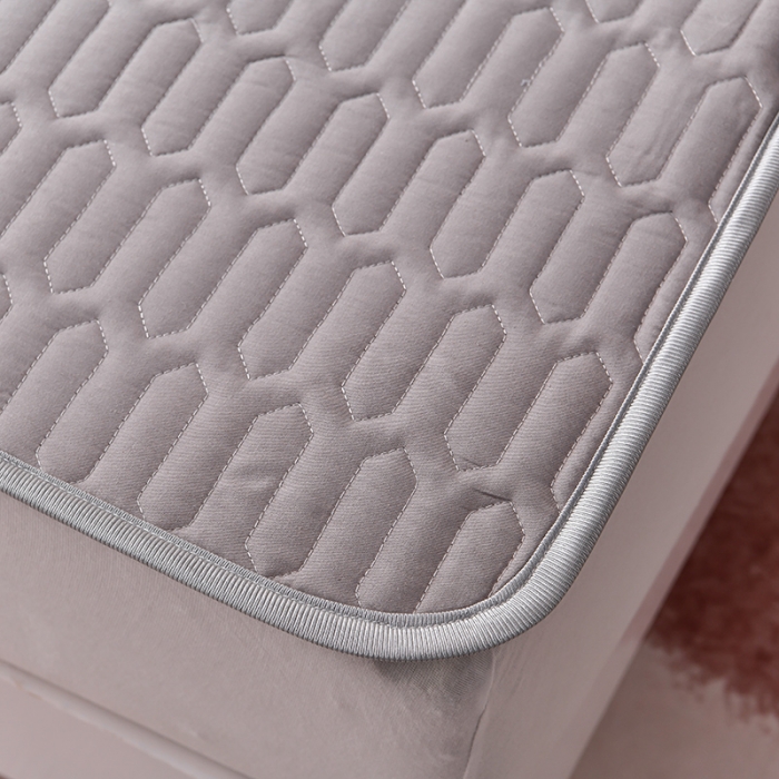 91家纺网 家纺一手货源 找家纺 床笠人家 2025新款全棉夹棉防水床垫 摩卡灰