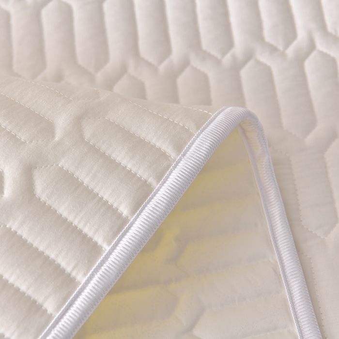 91家纺网 家纺一手货源 找家纺 床笠人家 2025新款全棉夹棉防水床垫 牛奶白