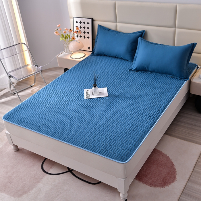91家纺网 家纺一手货源 找家纺 床笠人家 2025新款全棉夹棉防水床垫 优雅蓝