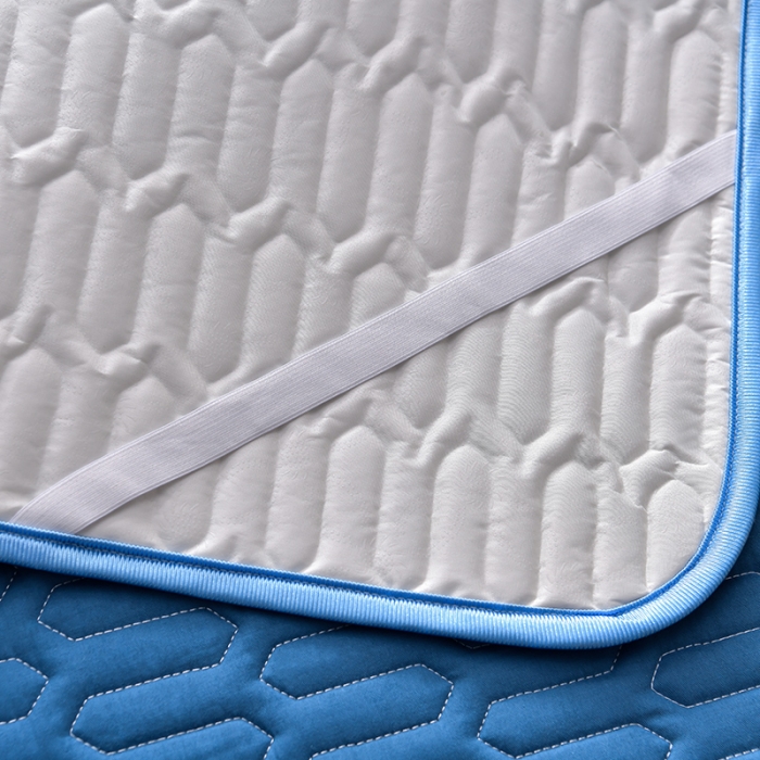 91家纺网 家纺一手货源 找家纺 床笠人家 2025新款全棉夹棉防水床垫 优雅蓝