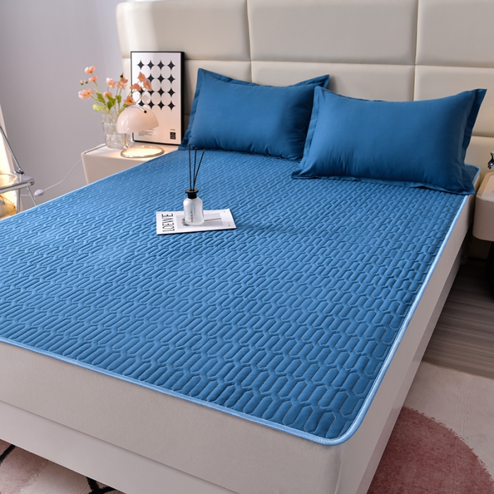 91家纺网 家纺一手货源 找家纺 床笠人家 2025新款全棉夹棉防水床垫 优雅蓝