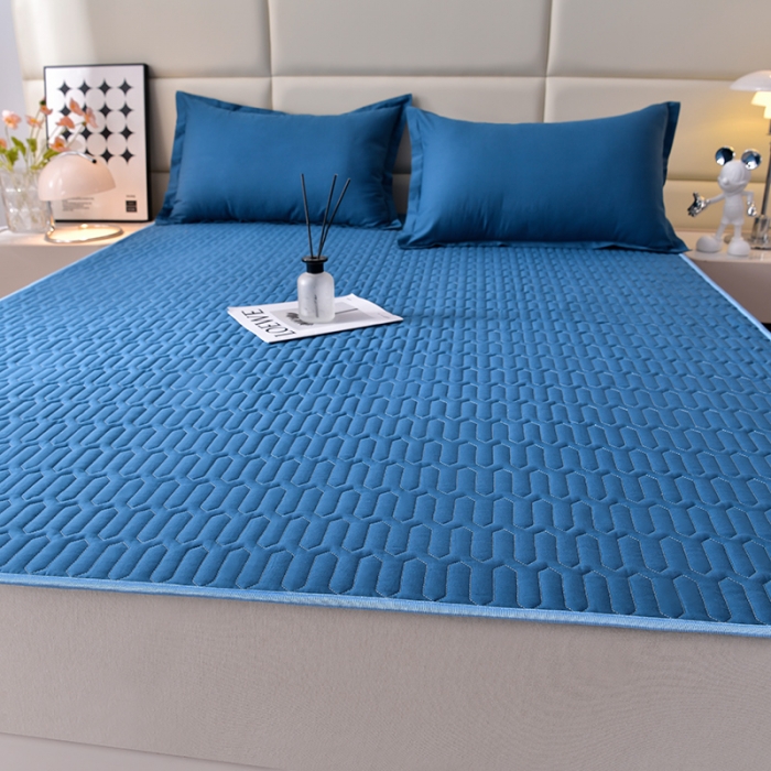 91家纺网 家纺一手货源 找家纺 床笠人家 2025新款全棉夹棉防水床垫 优雅蓝