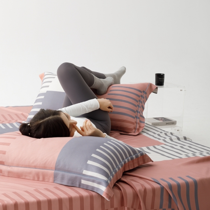 91家纺网 家纺一手货源 找家纺 榻尚 2023新款竹纤维印花夏凉席三件套 元素粉