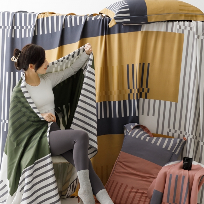 91家纺网 家纺一手货源 找家纺 榻尚 2024新款竹纤维印花夏凉席三件套 元素咖