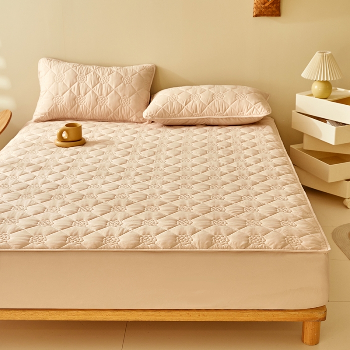 91家纺网 家纺一手货源 找家纺 给笠 直播供货爆款2024新款纯色原棉玉米纤维夹棉床笠 花朵-卡其