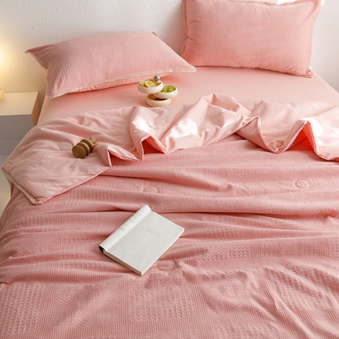 91家纺网 家纺一手货源 找家纺 沐棉家居 2024新款全棉华夫格单品夏被 华夫格-粉