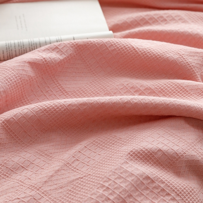 91家纺网 家纺一手货源 找家纺 沐棉家居 2024新款全棉华夫格单品夏被 华夫格-粉