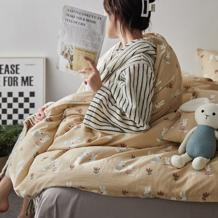 91家纺网 家纺一手货源 找家纺 荣轩家居 2023新款A类全棉双层纱印花四件套 小兔啾咪