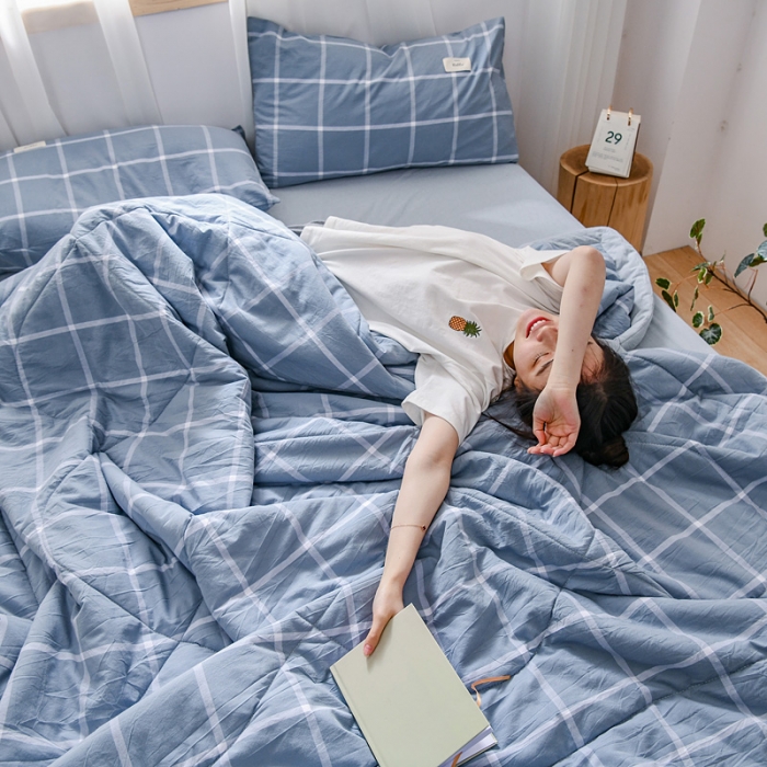 91家纺网 家纺一手货源 找家纺 恋人优选 2023新款A类全棉色织水洗棉夏被 海蓝格