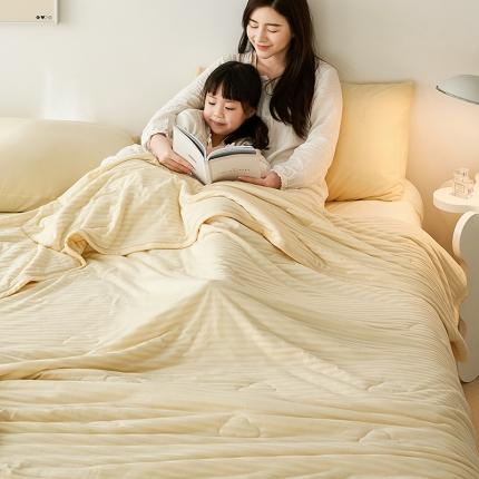 91家纺网 家纺一手货源 找家纺 （总）风向标2023新款亲子风全棉云朵针织条纹夏被