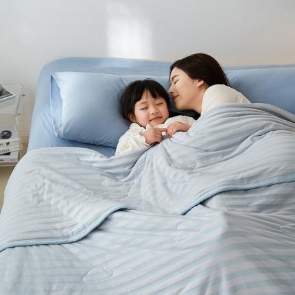 91家纺网 家纺一手货源 找家纺 （总）风向标2023新款亲子风全棉云朵针织条纹夏被