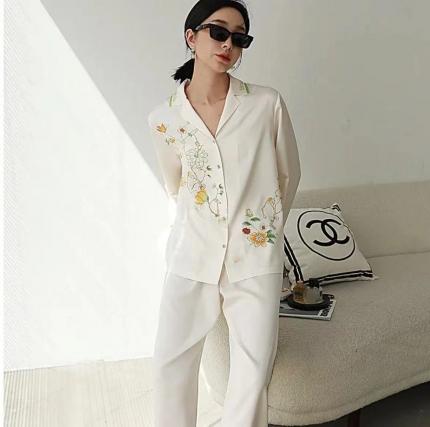 91家纺网 家纺一手货源 找家纺 （总）洛兰沙 2023新款冰丝家居服长袖套装