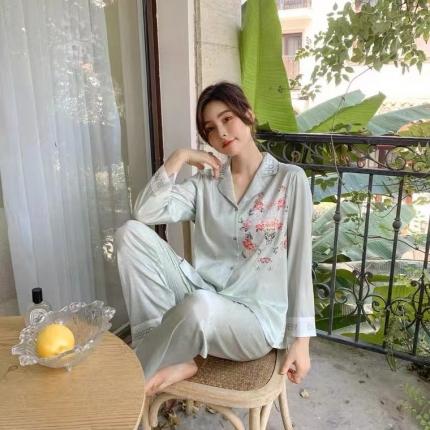 91家纺网 家纺一手货源 找家纺 （总）洛兰沙 2023新款冰丝家居服长袖套装