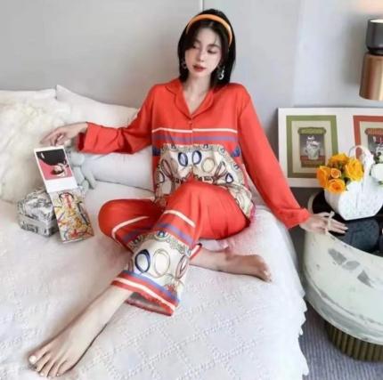 91家纺网 家纺一手货源 找家纺 （总）洛兰沙 2023新款冰丝家居服长袖套装