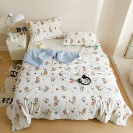 91家纺网 家纺一手货源 找家纺 有货 2023新款元气波点针织大豆被 波点太空熊