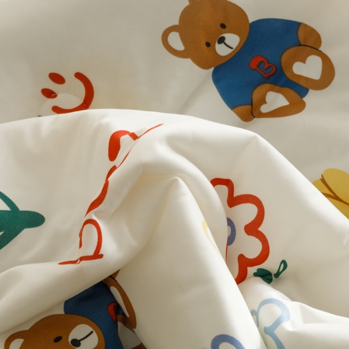 91家纺网 家纺一手货源 找家纺 有货 2023新款元气波点针织大豆被 波点快乐熊