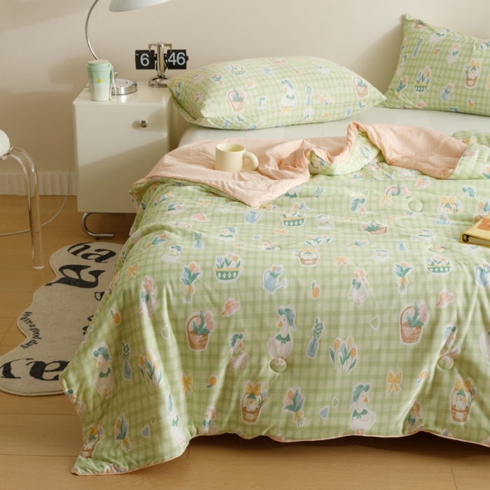 91家纺网 家纺一手货源 找家纺 有货 2023新款元气波点针织大豆被 波点露营鸭