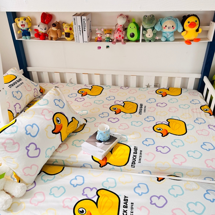 91家纺网 家纺一手货源 找家纺 小虾米 2023新款上下铺小黄鸭系列全棉床笠（可定制） 五彩缤纷