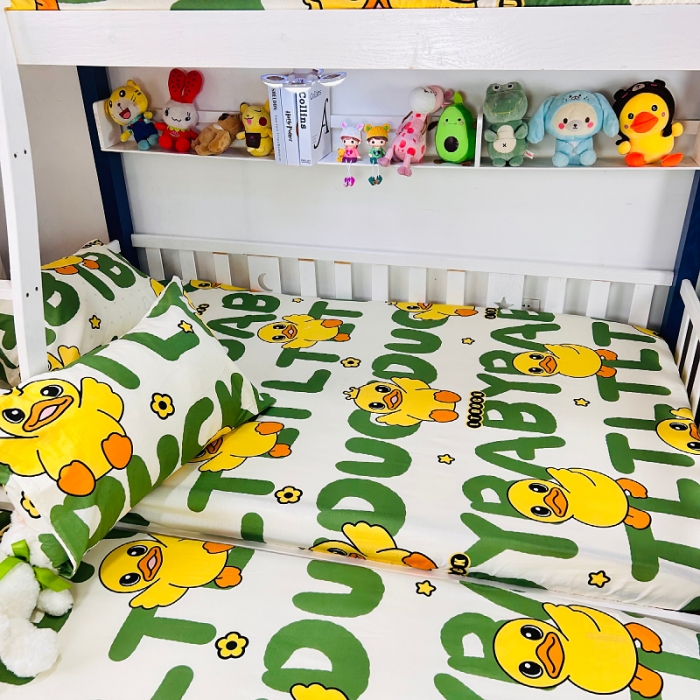 91家纺网 家纺一手货源 找家纺 小虾米 2023新款上下铺小黄鸭系列全棉床笠（可定制） 字母鸭