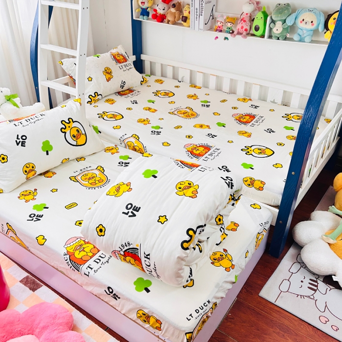 91家纺网 家纺一手货源 找家纺 小虾米 2023新款上下铺小黄鸭系列全棉被套 皇冠假日