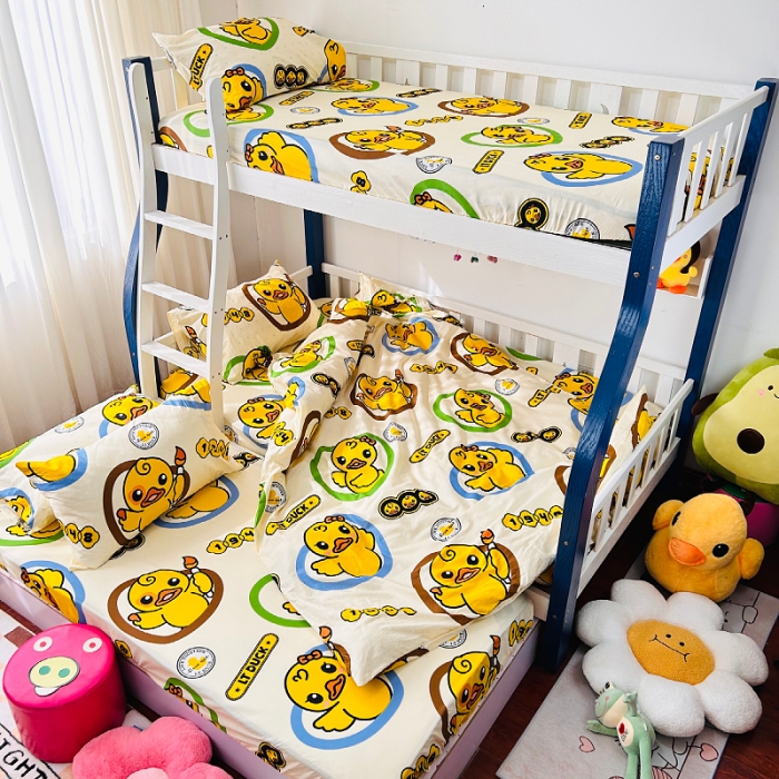 91家纺网 家纺一手货源 找家纺 小虾米 2023新款上下铺小黄鸭系列全棉被套 萌鸭一族