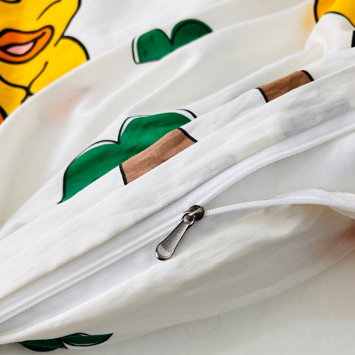 91家纺网 家纺一手货源 找家纺 小虾米 2023新款上下铺小黄鸭系列全棉被套 森林奇遇