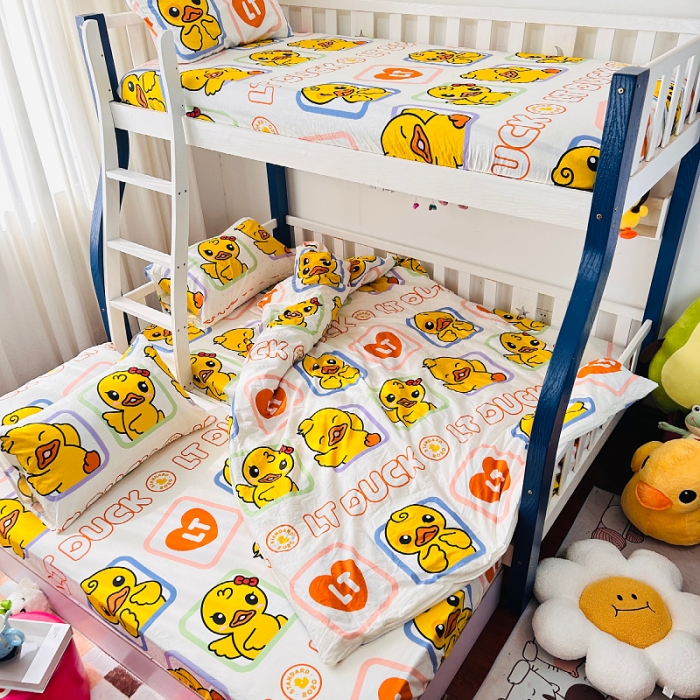 91家纺网 家纺一手货源 找家纺 小虾米 2023新款上下铺小黄鸭系列全棉被套 鸭鸭公主